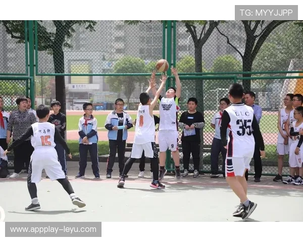 校园体育联赛热潮来袭,学子们竞技风采全展现! 校园体育联赛热潮来袭,学子们竞技风采全展现!